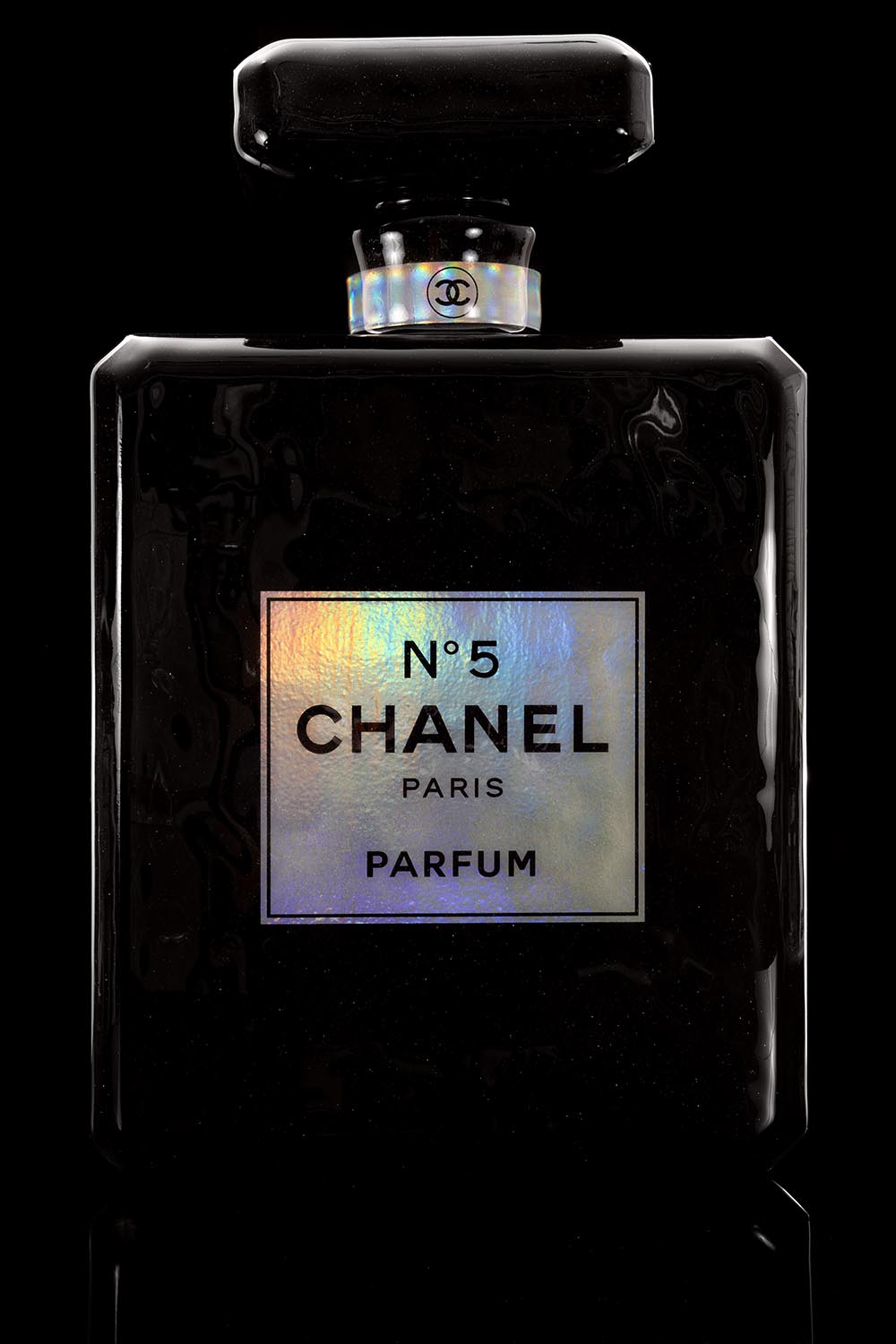Chanel_Holographic_Bottle_36in